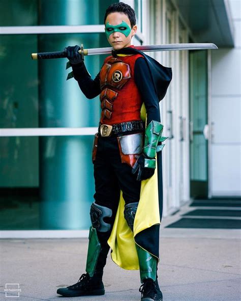 Robin Cosplay